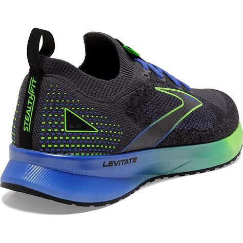 brooks levitate stealthfit